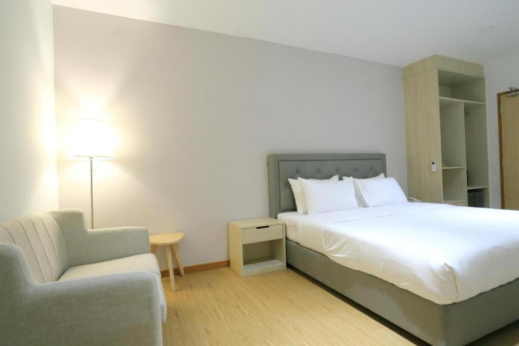 Miyabi Hotel Permas Johor Bahru Esterno foto