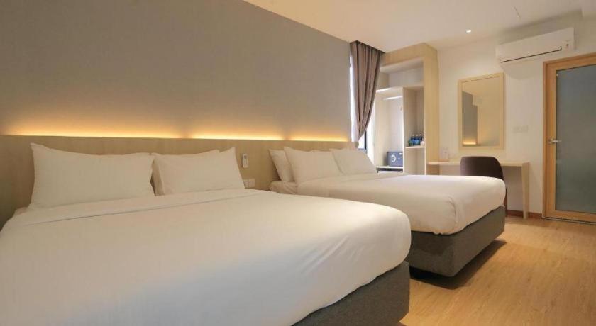 Miyabi Hotel Permas Johor Bahru Esterno foto